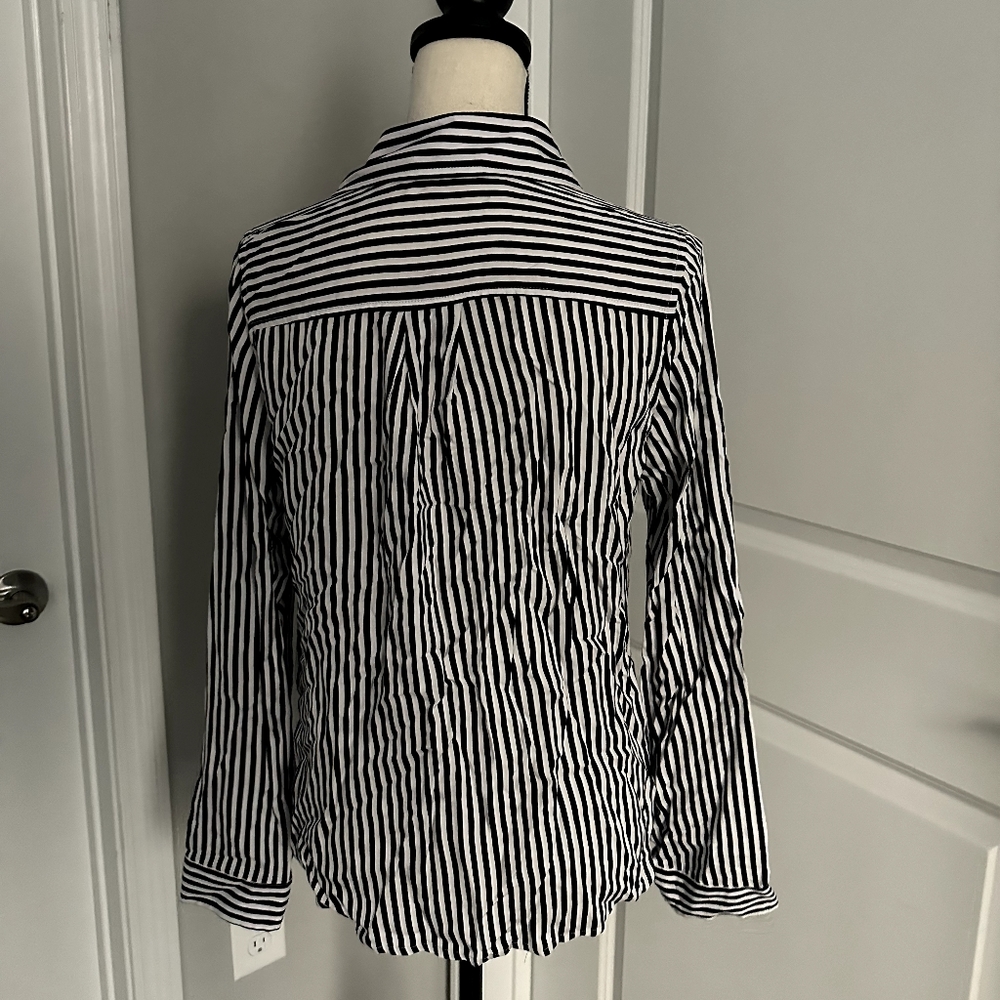 Top - Picture 2 of 2